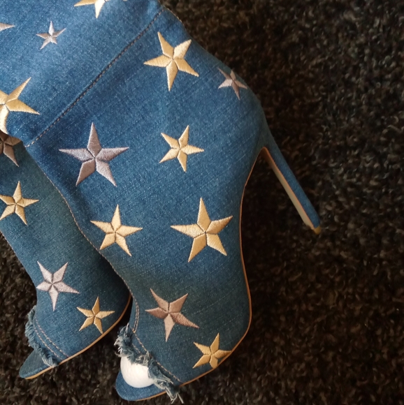 👠 GLAMOUR CHIC 🌼 3 DIFFERENT COLORS 🖤🤍💙 - Picture 11 of 14